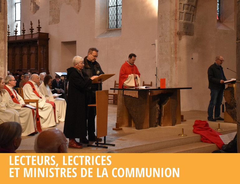 Vers la page du groupe des lecteurs, lectrices et ministres de la communion