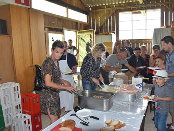 Repas servi par le conseil de Paroisse