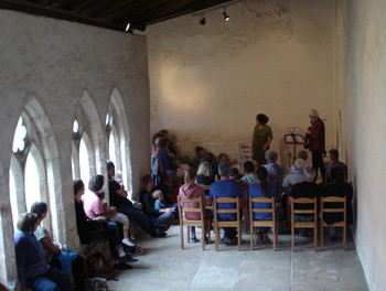 Contes racontés dans le cloître