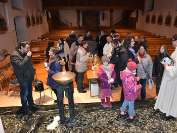 Apéro offert à la chorale après la messe