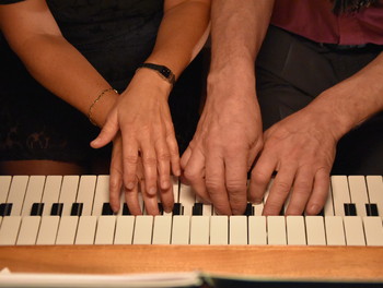 Dominique Rosenblatt à l'orgue 4 mains avec Lucie Castellani