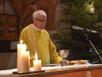 Messe présidée par l'abbé Yves Prongué