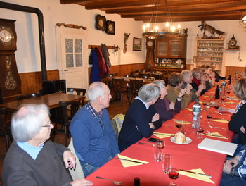 Beaucoup de monde pour le repas