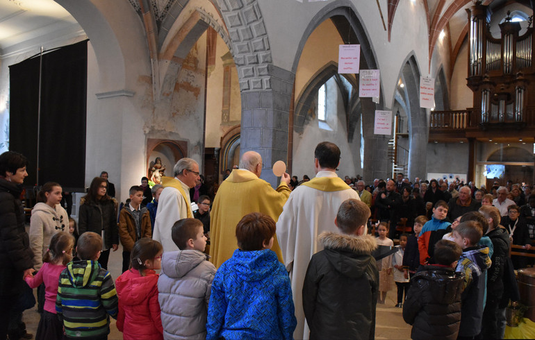 Célébrations avec des familles