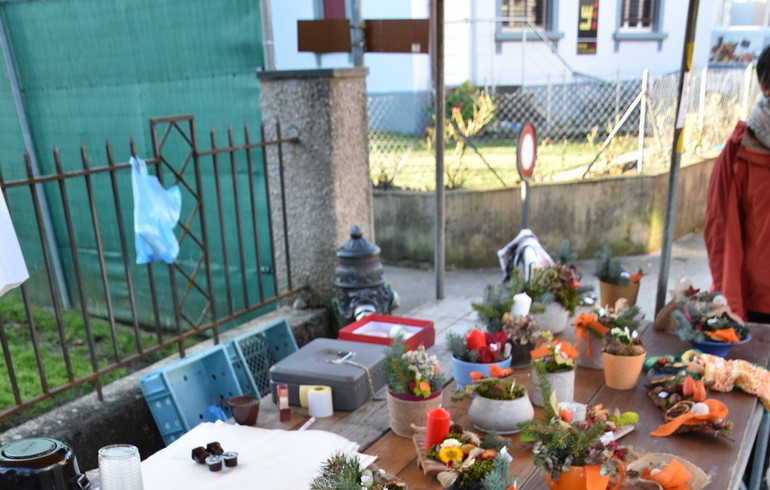 Stand du groupe missionnaire au marché de Courgenay