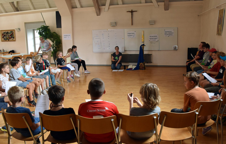 Du catéchisme à la catéchèse ... de l'enseignement au témoignage !