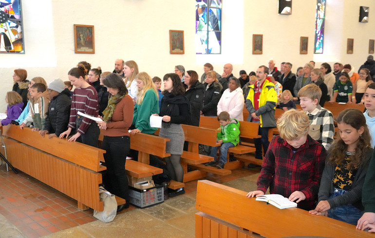 Les enfants des équipes MADEP se rassemblent pour défendre leurs droits